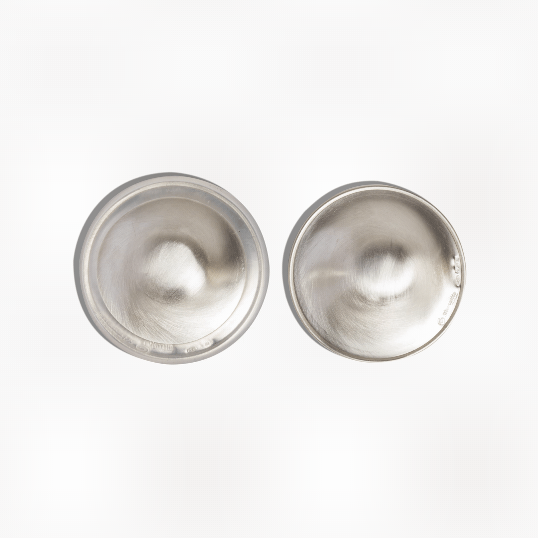 Love Noobs Silver Nursing Cups with Silicon Rings, Soothing Nipple